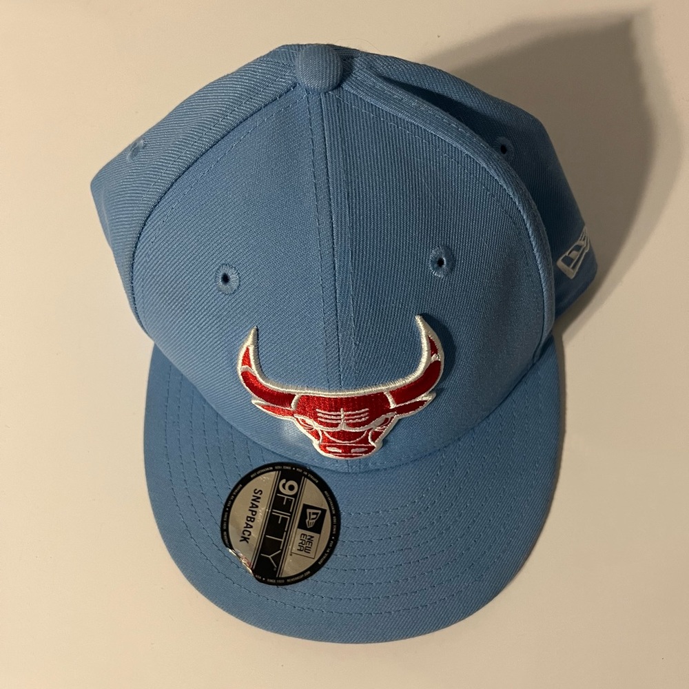 NBA Chicago Bulls SnapBack Cap | North Carolina Blue, Bold Team Graphic Design - Picture 4 of 8